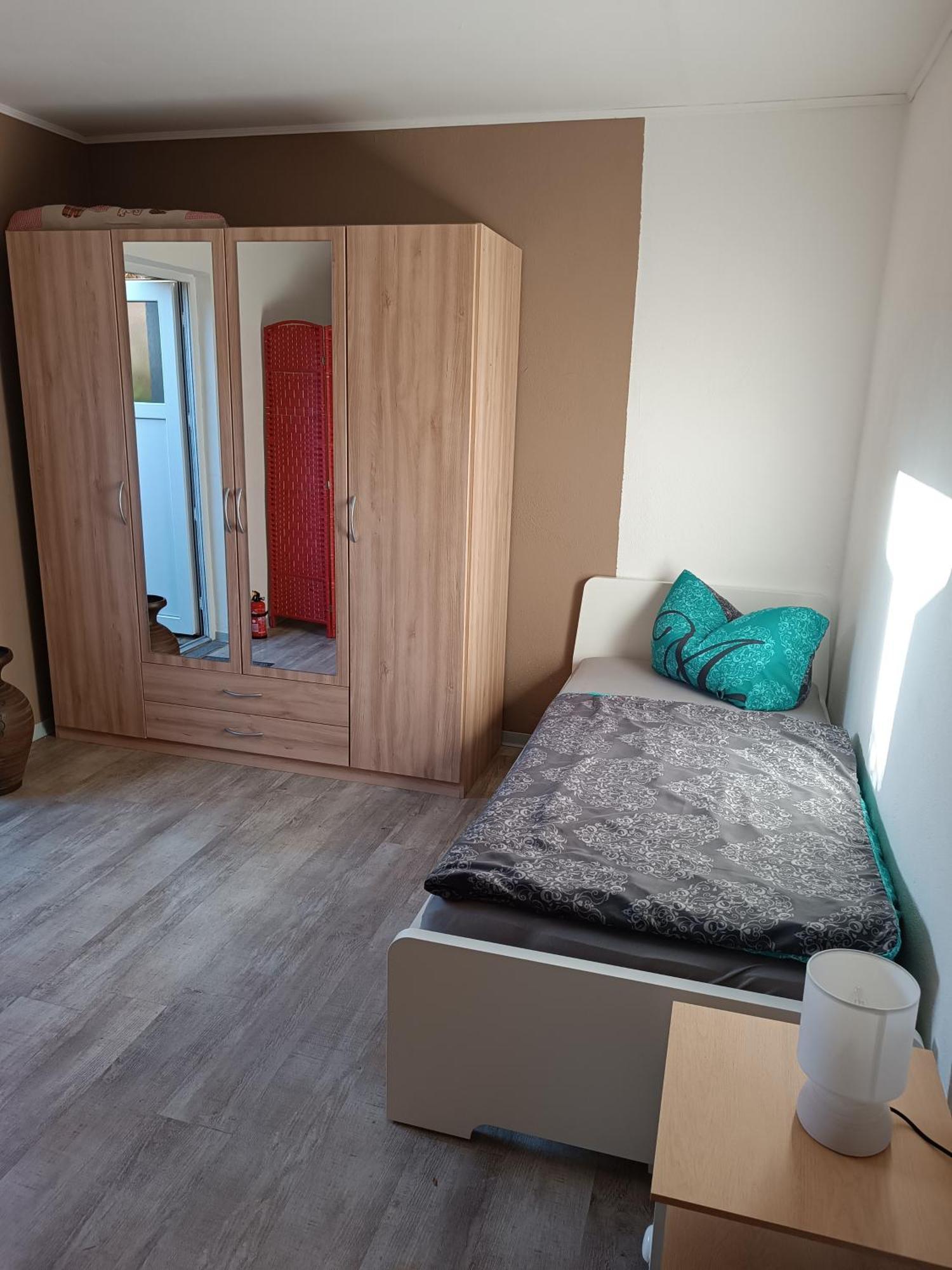Moderne Bis 4 Personen Apartment Ronneburg (Hessen)